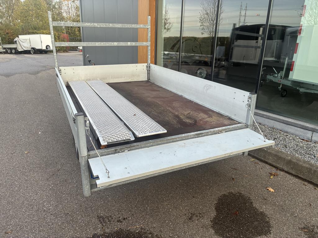 Tweedehands Proline Plateau 1 as geremd 250×130 1350kg 2015